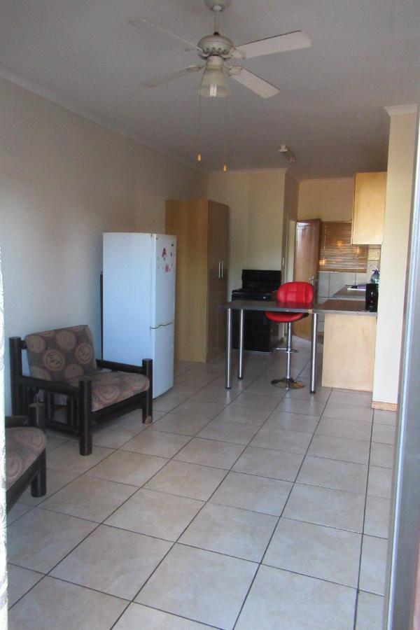Pab-Love Guest House Kuruman Extérieur photo